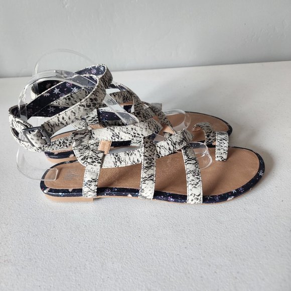 Cabi Sandals "NEW" - Picture 7 of 15